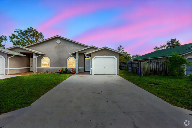 Building Photo - 4779 SE Salvatori Rd Rental