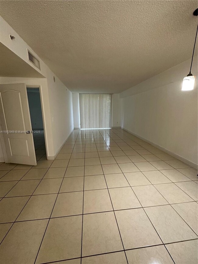 Building Photo - 5099 NW 7th St Unit 103 Rental