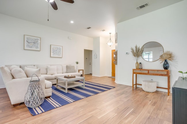 Photo - 205 Shady Ln
