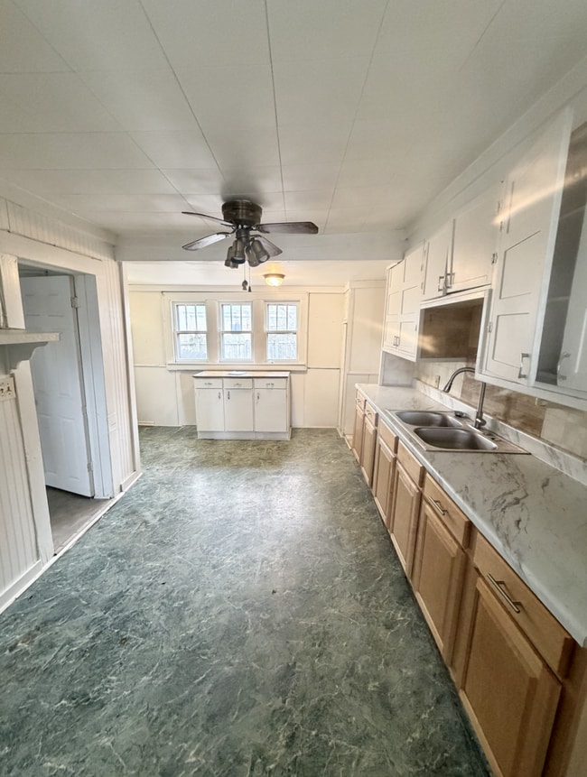 Photo - 3 Bedroom - 1 Bath Home WITH PROMO: ONE MONTH FREE!