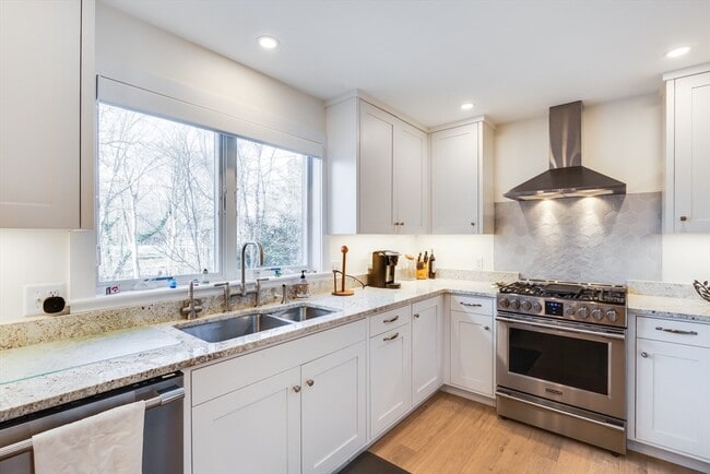 Photo - 33 Fern Ln