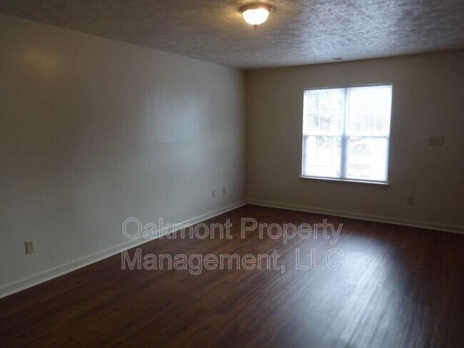 Photo - 610 Tally Dr