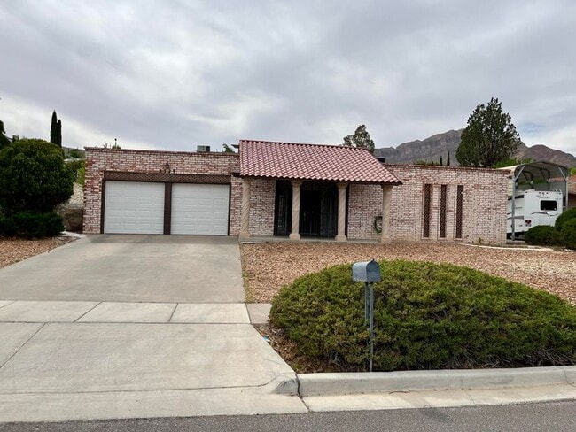 Building Photo - 3329 Old Spanish Trail