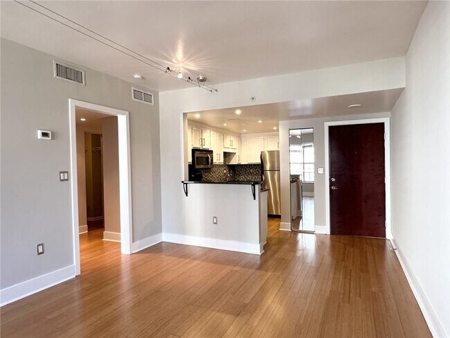 Photo - 199 14th St NE