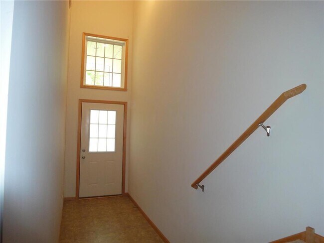 Photo - 11846 Emery Village Dr N