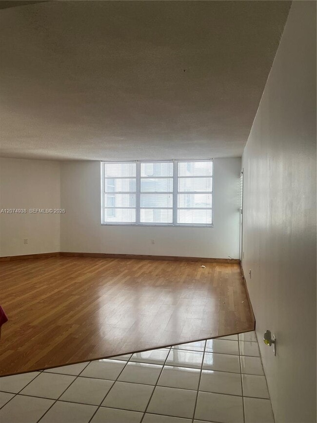 Photo - 2750 NE 183rd St Unit 807