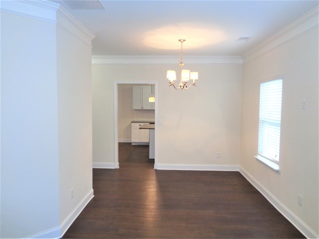 Photo - 2494 Beal St