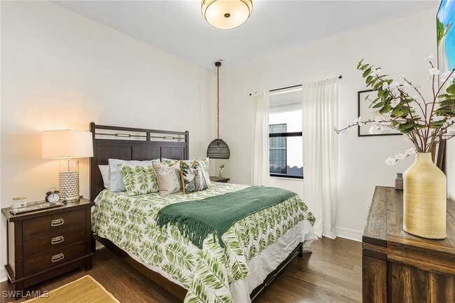 Photo - 3063 Hudson Ter