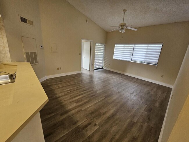 Photo - 2445 SW 18th Terrace Unit 1108