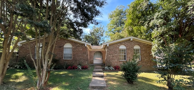 Building Photo - 4335 Hallview Dr Rental