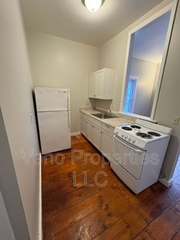 Photo - 1 Pleasant St