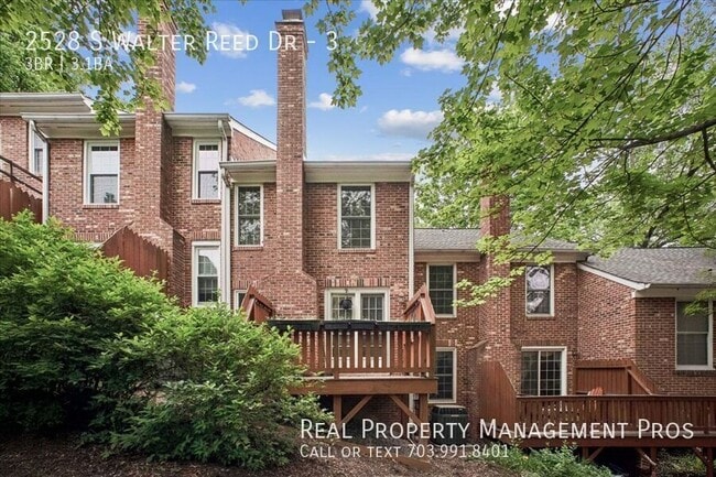 Photo - 2528 S Walter Reed Dr