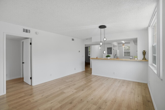 Photo - 8296 NW 24th St