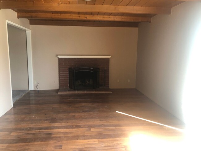 Photo - 3 Bed 2 Bath Presidential Home near Los Banos High School with HUGE Backyard!