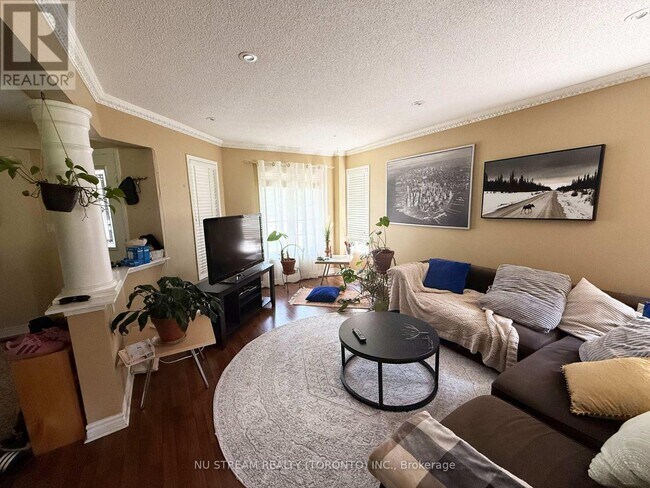 Photo - 1081 Blueheron Blvd