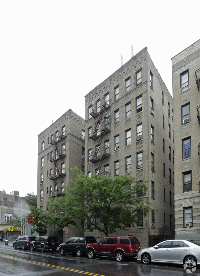 Photo - 515 W 183rd St Apartments