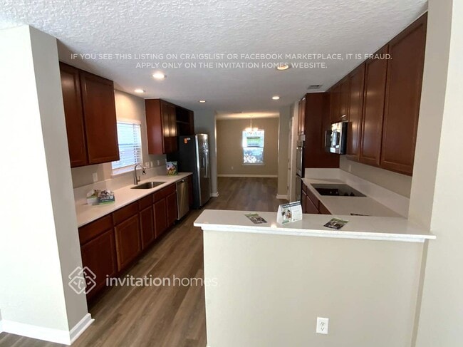 Photo - 354 Auburn Oaks Rd E