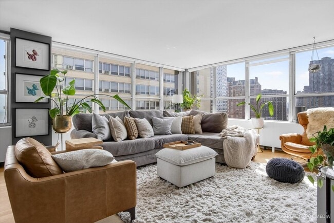 Photo - 655 W Irving Park Rd Unit 1101