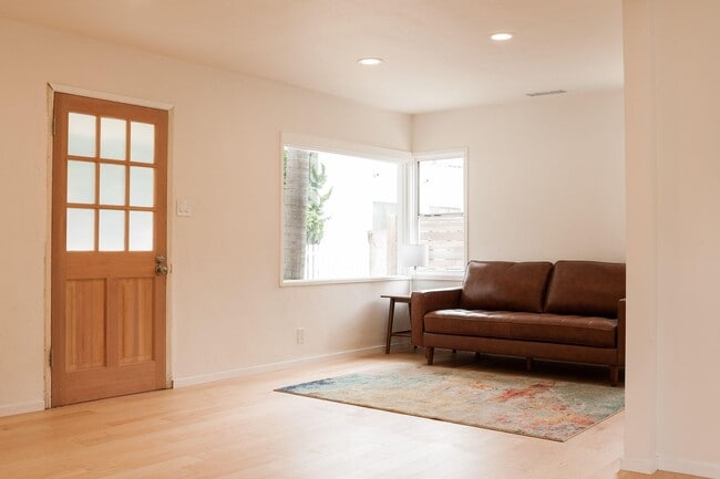 Photo - 2018 Monterey St Unit 1/2