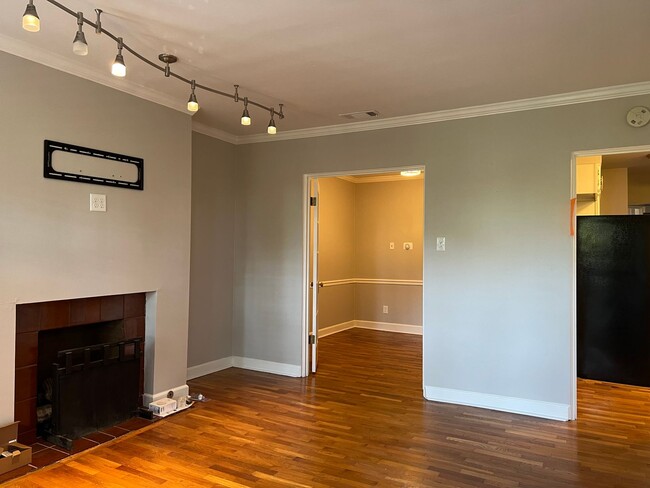 Photo - 1814 Kavanaugh Blvd