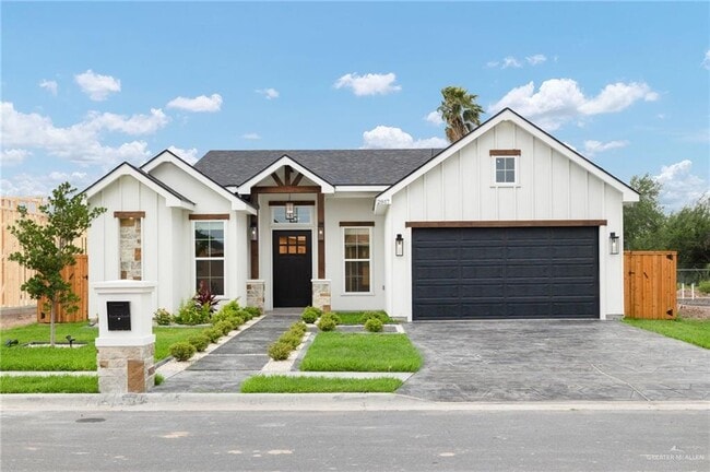 Building Photo - 22 Linva Ave