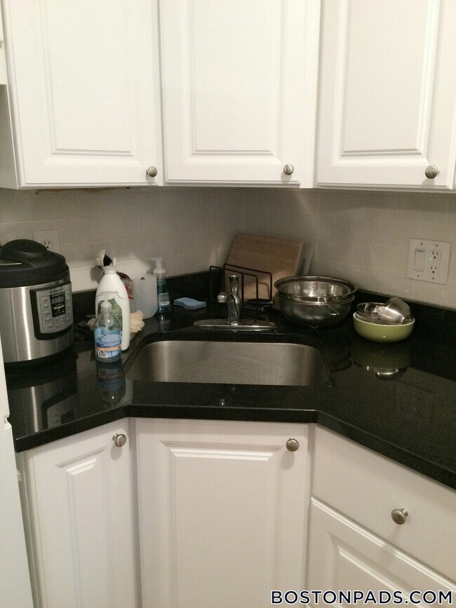 Photo - 64 Hemenway St Unit 23