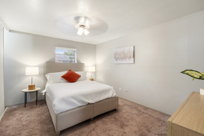 Photo - University Place Apartments