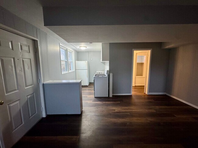 Photo - 1 Bed / 1 Bath • All Utilities Included • Private Entrance Unit Apartment 9