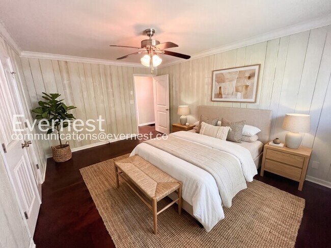 Photo - 5526 Crestview Dr