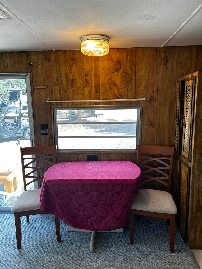 Photo - 1120 N Justice Dr Unidad 9