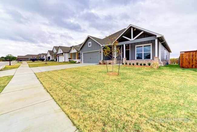 Photo - Relax In The Comfort of a 4/2.5/2! House