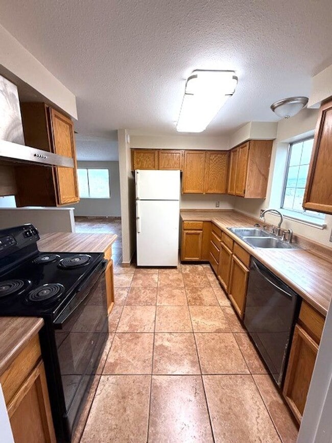 Photo - 3 bedroom house in Elko with garage