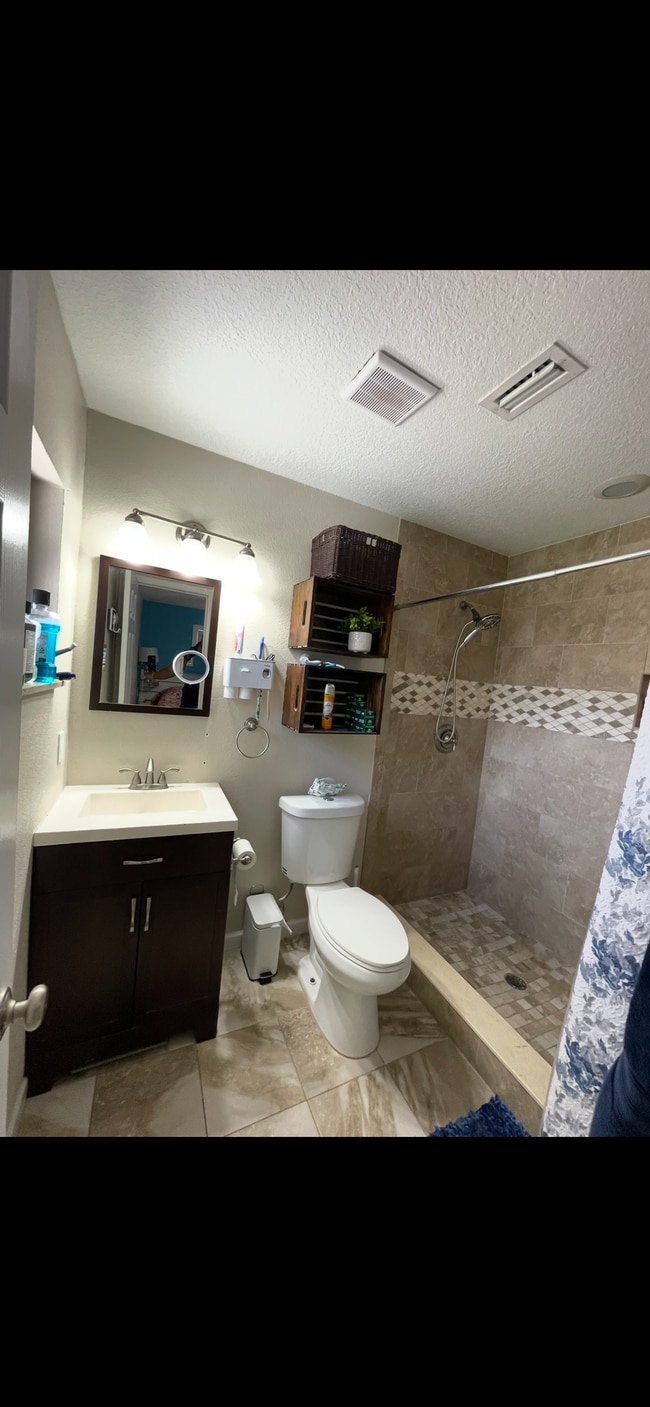 Photo - 1545 Foxridge Run SW