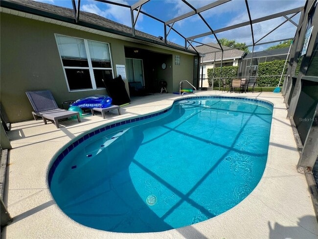 Photo - 8127 Fan Palm Way