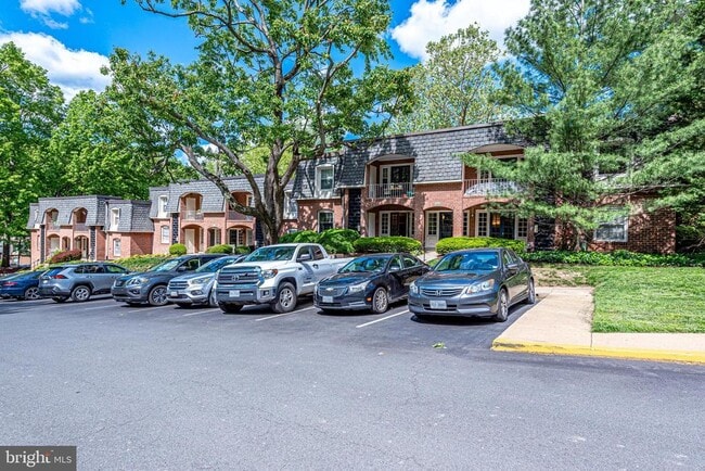 Photo - 5909 Prince James Dr Unit B