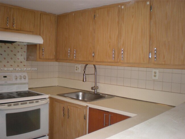 Photo - 5855 Washington St Unit 92