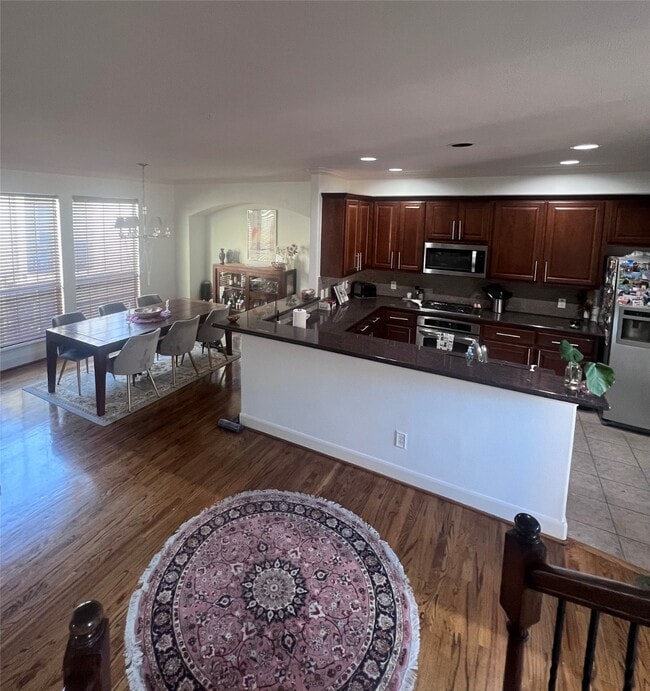 Photo - 1113 Peveto St