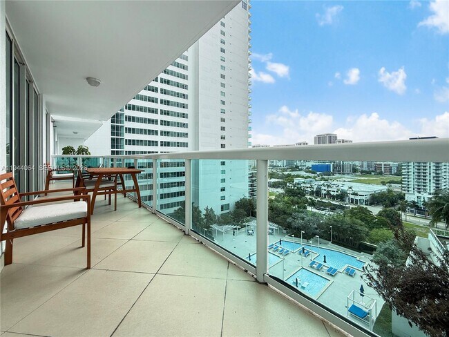 Photo - 1800 N Bayshore Dr Unidad 1810