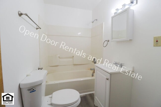 Photo - 255 S Wayne St Unidad Apt 101