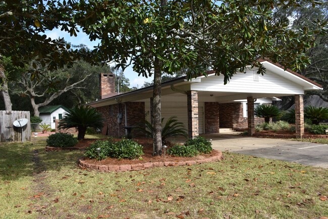 Photo - Three Bedroom Two Bath outside Eglin Gates