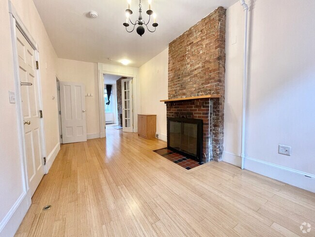Building Photo - 95 West Cedar St Rental
