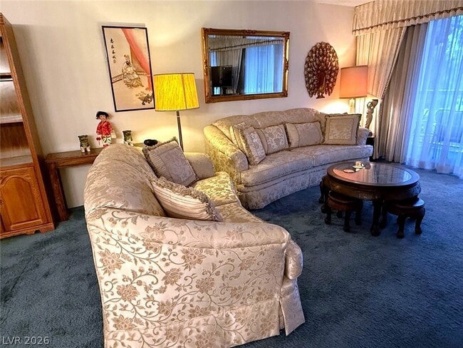 Photo - 750 S Royal Crest Cir Unidad 328