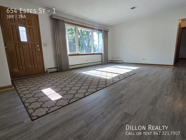 Photo - 654 Estes St Unit 1