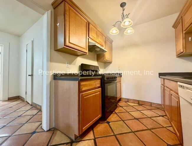 Photo - 3301 E Flower St Unit A
