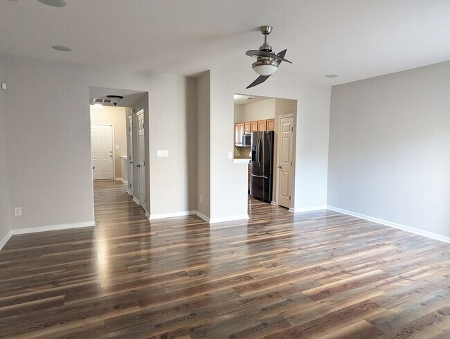 Photo - Townhome Close to I-485 and Shopping/Resta...