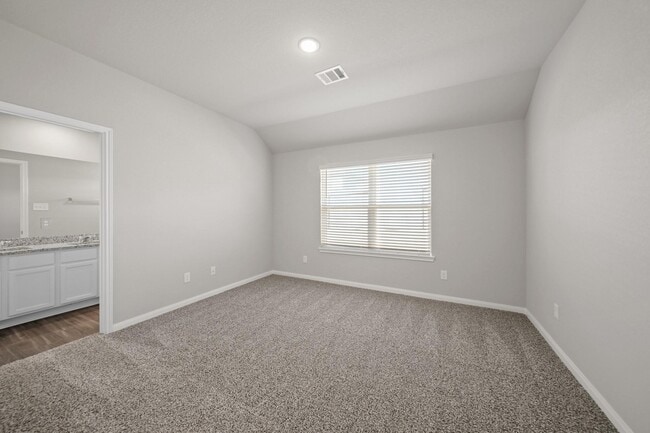 Photo - 312 Mouflon Dr