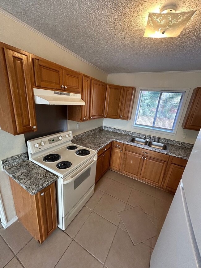 Photo - Moss Point 3 Bedroom