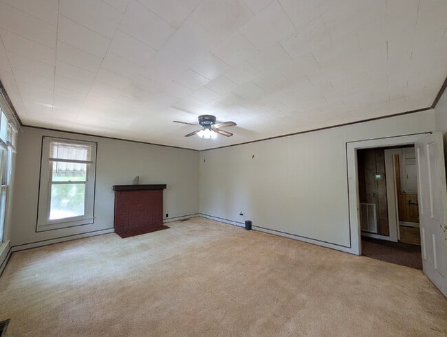 Photo - Welcome home to 315 Etheridge!