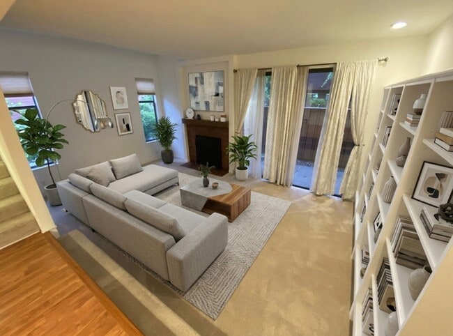Building Photo - Beautiful Spacious Novato Living in a Convenient Central Location! 2 Bedroom 1.5 Bathroom with Pa...