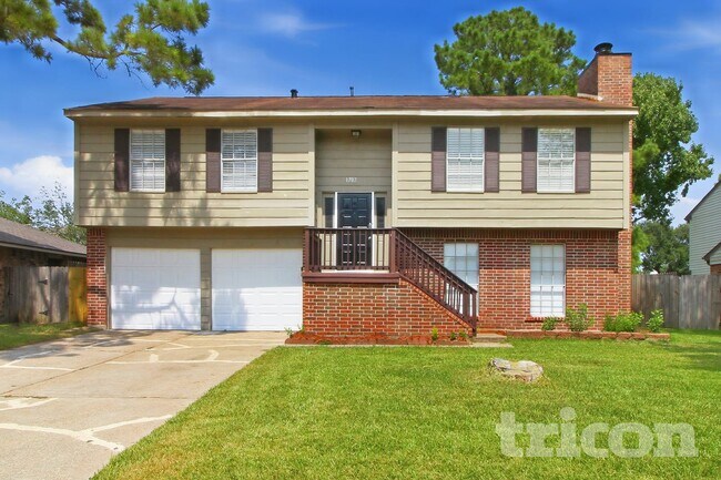 1702 Floyd Rd